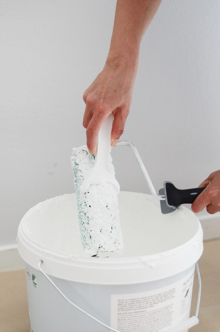 Paint Roller Cleaner - Reduce Paint Waste and Expertly Clean Your